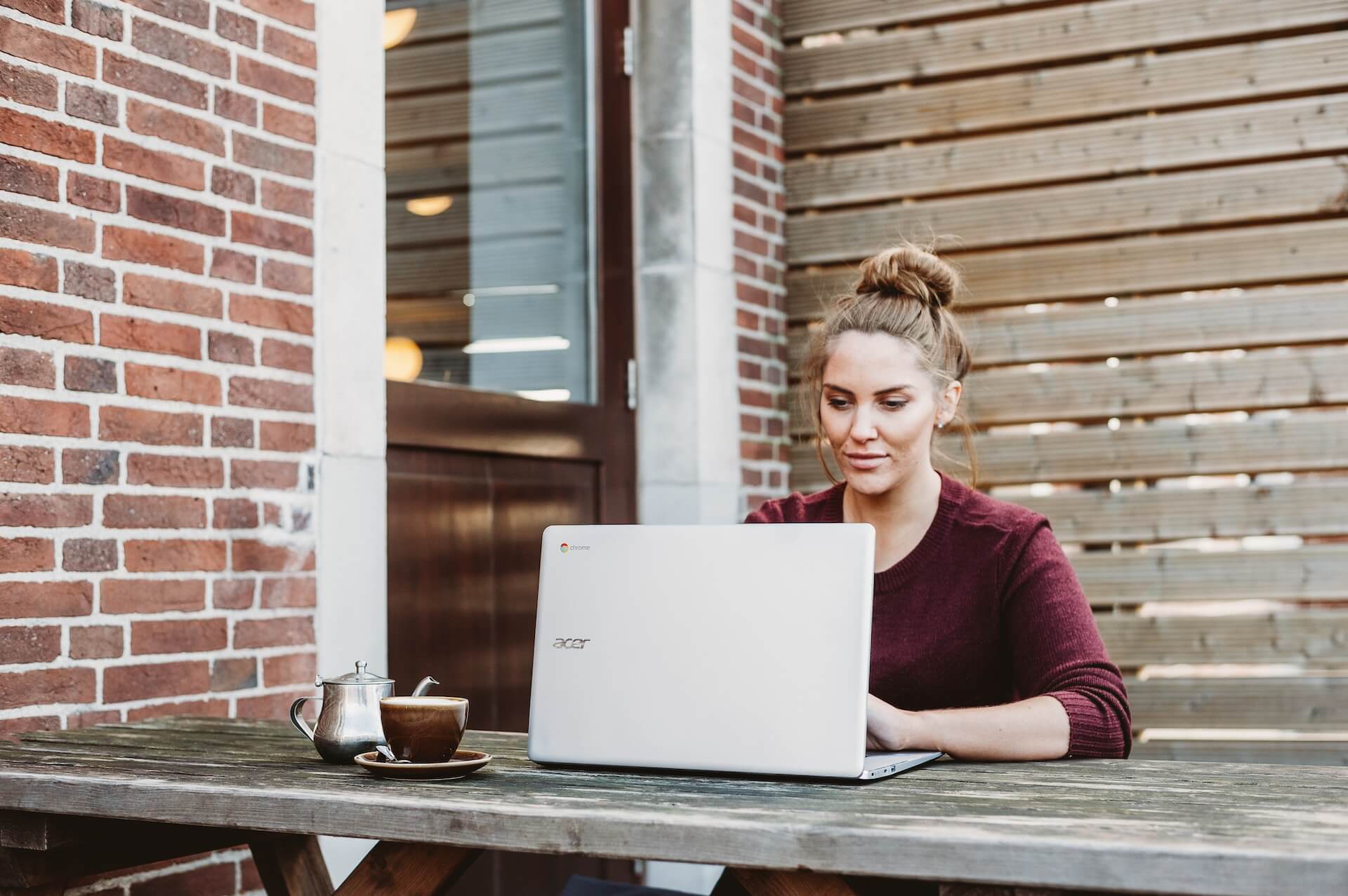 woman sorting out home insurance 